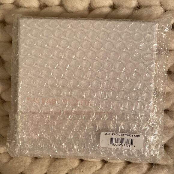 GIVE THEM LALA BEAUTY in The Baby Palette. Neutrals. 9 Eyeshadow Palette. NEW - Picture 6 of 7